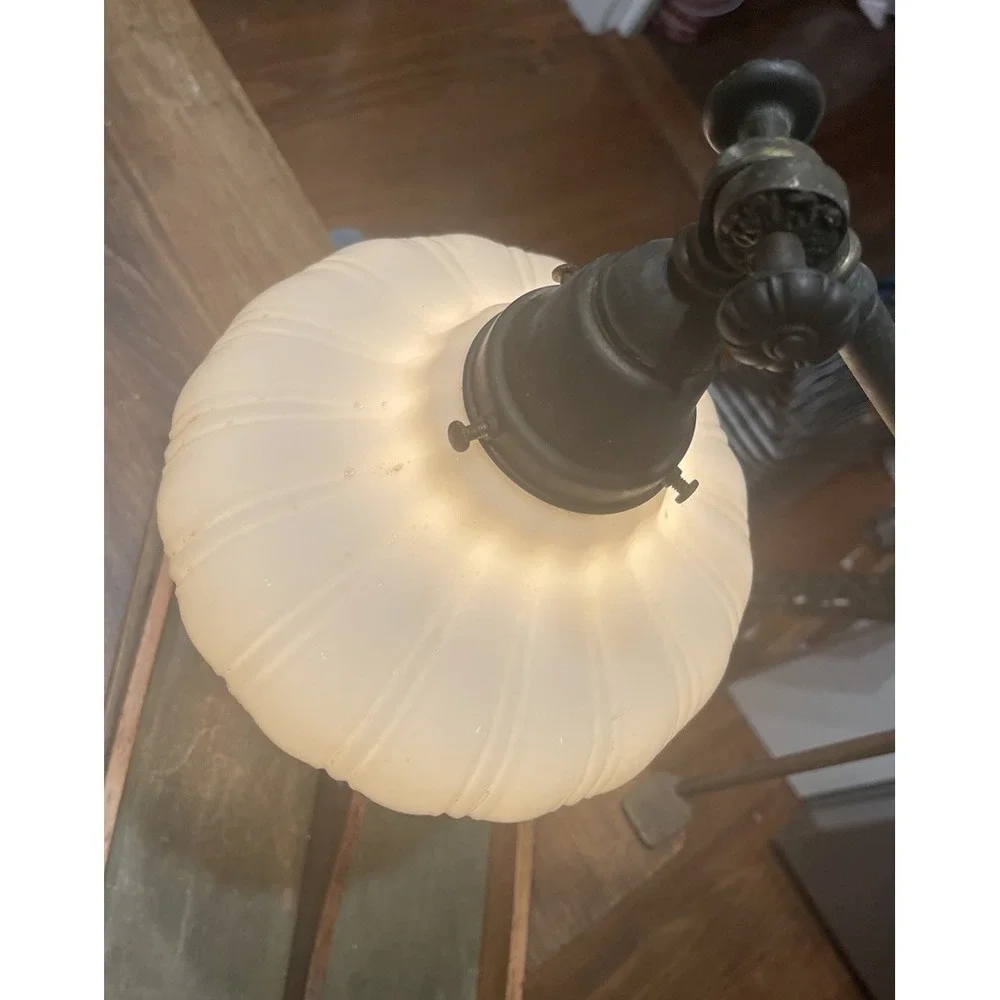 ANTIQUE‎ WORKING INDUSTRIAL  VINTAGE  LAMP CLAMP CLAM GLOBE